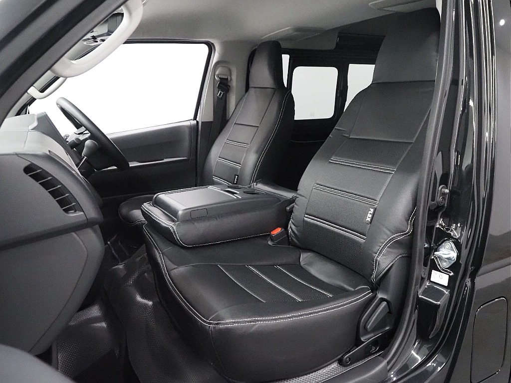 【新車/ハイエースバンDX/GL-パッケージ/ディーゼルターボ2.8L】ベッドキッド装着済み♪【全国納車可能】