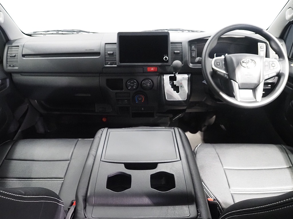 【新車/ハイエースバンDX/GL-パッケージ/ディーゼルターボ2.8L】ベッドキッド装着済み♪【全国納車可能】