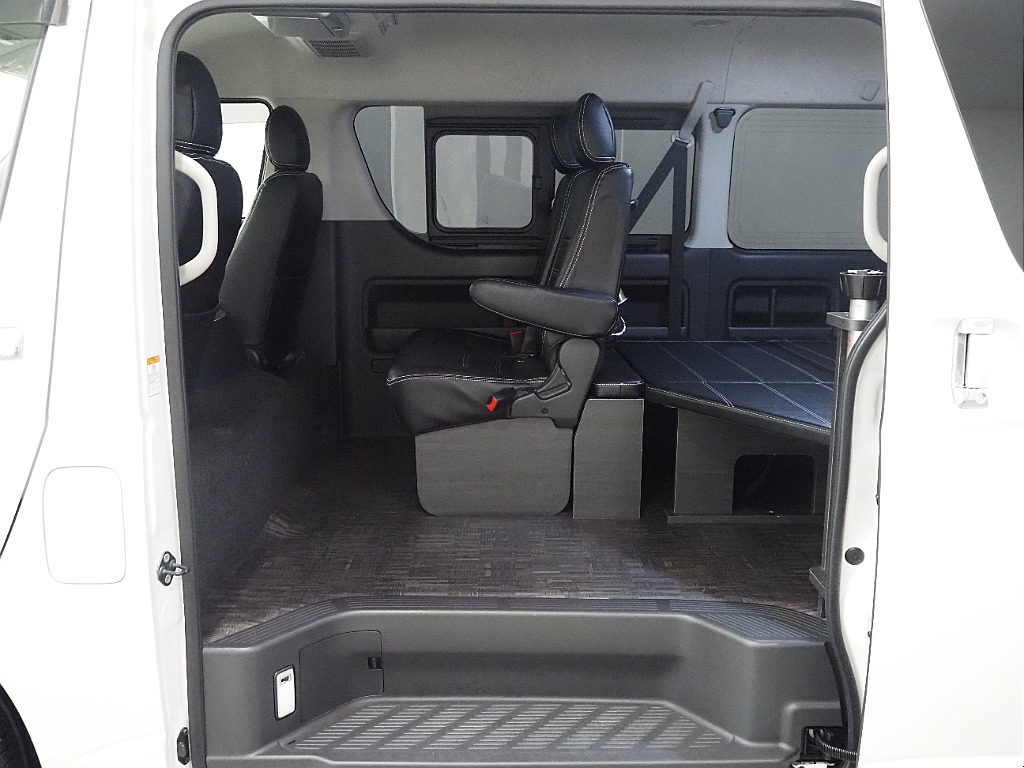 【R3年式/FLEXオリジナル内装架装Ver1.5/4WD】フローリング施工済み♪【全国納車可能】