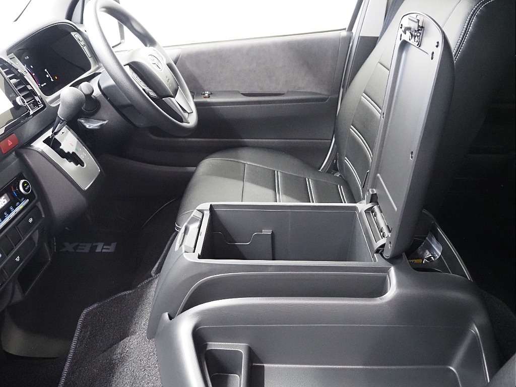 【新車/ハイエースワゴンGL/4WD/スタンダード配列】新作ホイールインストール【全国納車可能】