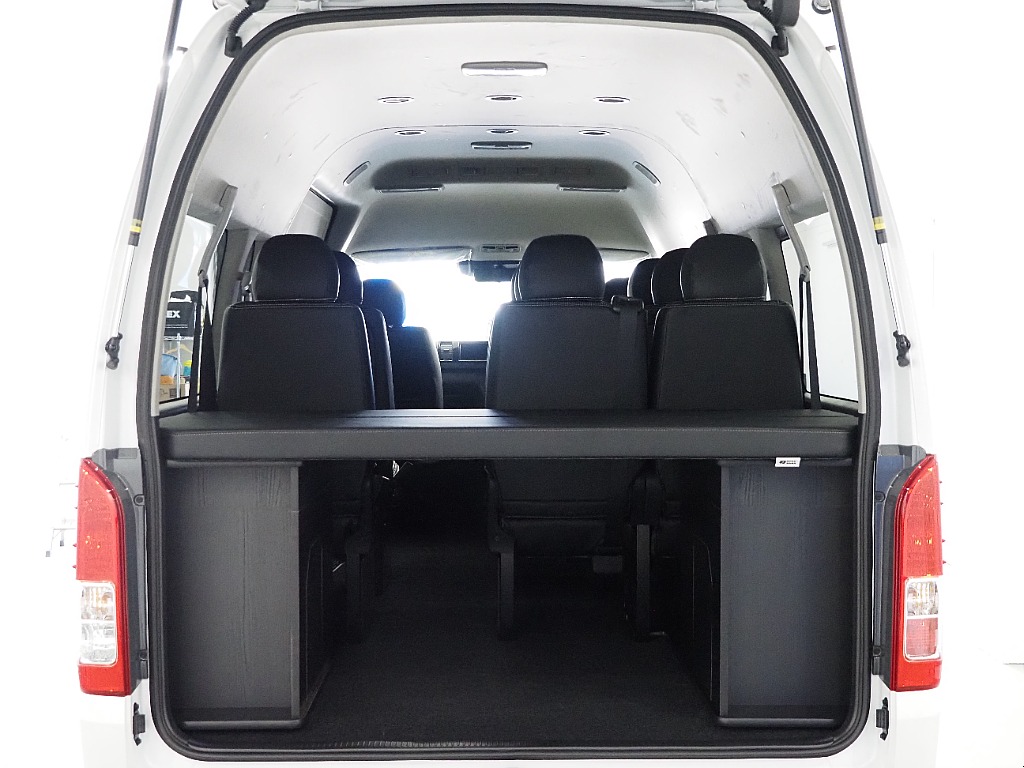 【新車/グランドキャビン/4WD/2.7Lガソリン/パワースライドドア装着】完成済み展示車両【全国納車可能】