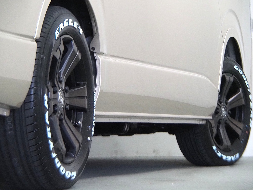 【新車/グランドキャビン/2.7L4WD/ベージュメタリック】スーパーロング×ハイルーフ【全国納車可能】