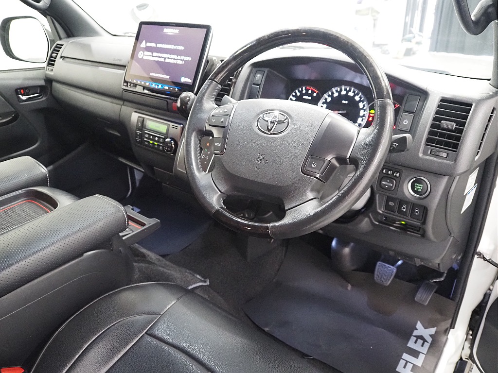 【R1年式/5型/ハイエースバン/DARKPRIMEⅡ/2WD】TSS装着車両♪【全国納車可能】