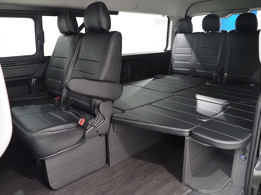 【新車ハイエースワゴンGL/FLEX内装架装Ver1/2WD】収納可能なハーフベッドキッド！【全国納車可能】