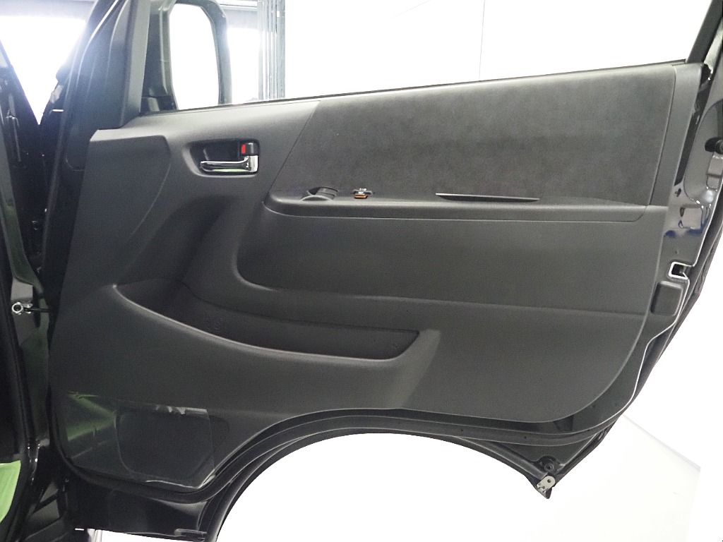 【新車ハイエースワゴンGL/FLEX内装架装Ver1/2WD】収納可能なハーフベッドキッド！【全国納車可能】