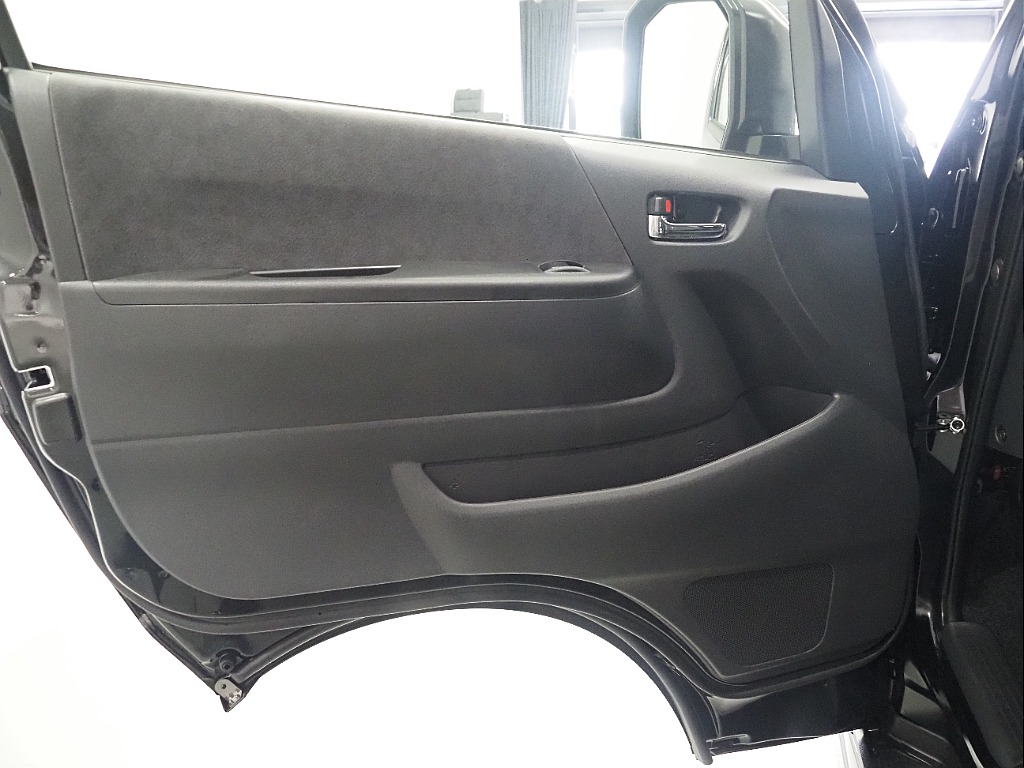 【新車ハイエースワゴンGL/FLEX内装架装Ver1/2WD】収納可能なハーフベッドキッド！【全国納車可能】