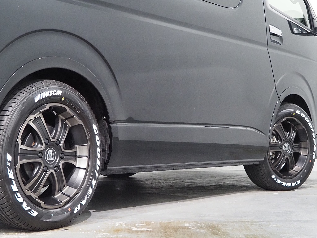 【新車ハイエースワゴンGL/FLEX内装架装Ver1/2WD】収納可能なハーフベッドキッド！【全国納車可能】
