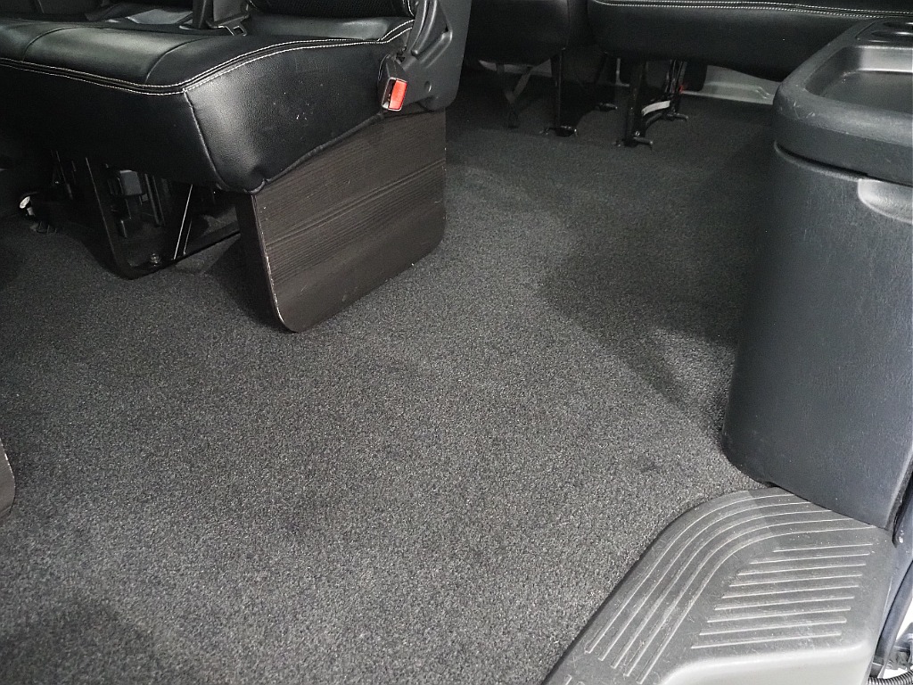【R３年式/ハイエースワゴンGL/２WD/2.7Lガソリン/スタンダード配列】FLEXカスタム【全国納車可能】
