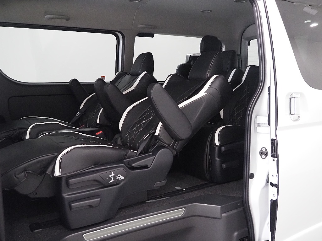 【新車/ハイエースワゴンGL/ファインテックツアラー/4WD/キャプテンシート】オリジナルシートカバー【全国納車可能】