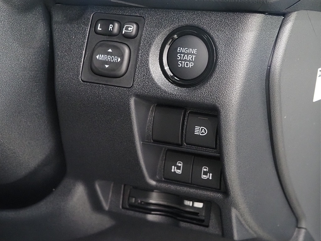 【新車/ハイエースワゴンGL/ファインテックツアラー/4WD/キャプテンシート】オリジナルシートカバー【全国納車可能】