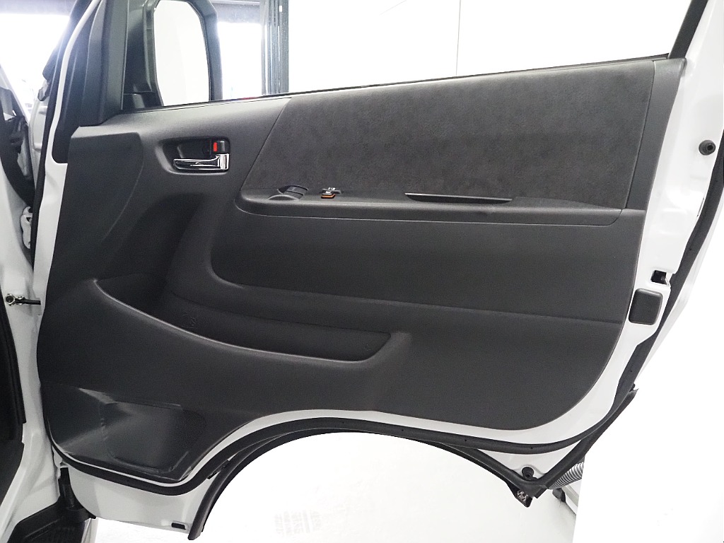 【新車/ハイエースワゴンGL/ファインテックツアラー/4WD/キャプテンシート】オリジナルシートカバー【全国納車可能】
