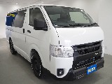 トヨタ ハイエースバン(3枚目)