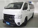 トヨタ ハイエースバン(4枚目)
