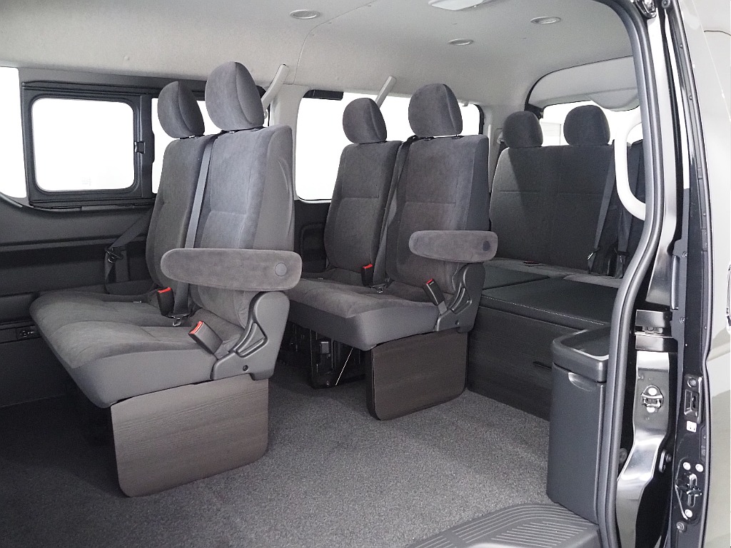 【新車/ハイエースワゴンGL/2WD/スタンダード配列】前向き10人乗車♪【全国納車可能】