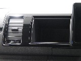 【新車/ハイエースワゴンGL/オリジナル内装架装familiar/ベッドキッド】フローリング施工♪【全国納車可能】