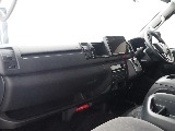 【新車/ハイエースワゴンGL/オリジナル内装架装familiar/ベッドキッド】フローリング施工♪【全国納車可能】