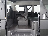 【新車/ハイエースワゴンGL/オリジナル内装架装familiar/ベッドキッド】フローリング施工♪【全国納車可能】