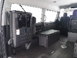 【新車/ハイエースワゴンGL/オリジナル内装架装familiar/ベッドキッド】フローリング施工♪【全国納車可能】