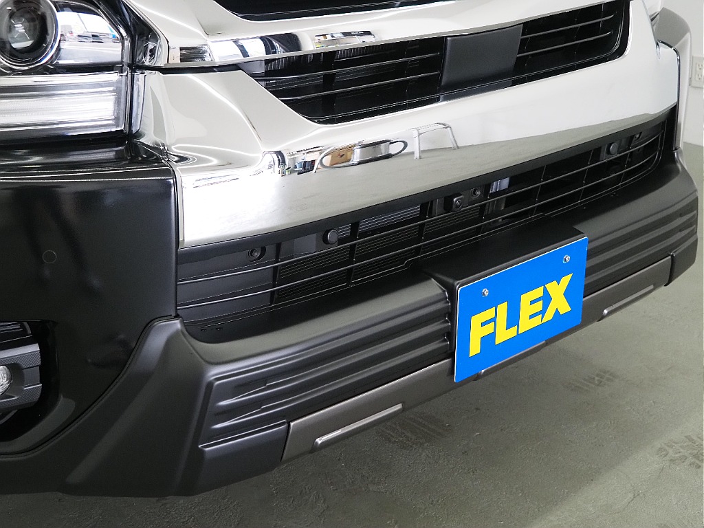 【新車/ハイエースワゴンGL/オリジナル内装架装familiar/ベッドキッド】フローリング施工♪【全国納車可能】