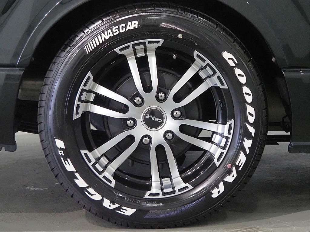 【R8年式/ハイエースワゴンGL/2WD/2.7Lガソリン】スタンダード配列【全国納車可能】
