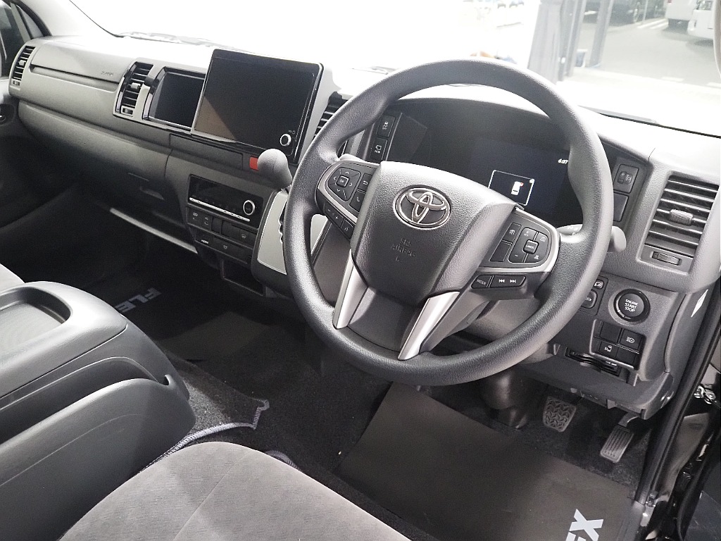 【新車/ワゴンGL/FLEX内装架装familiar/2.7L/4WD】フローリング施工【全国納車可能】