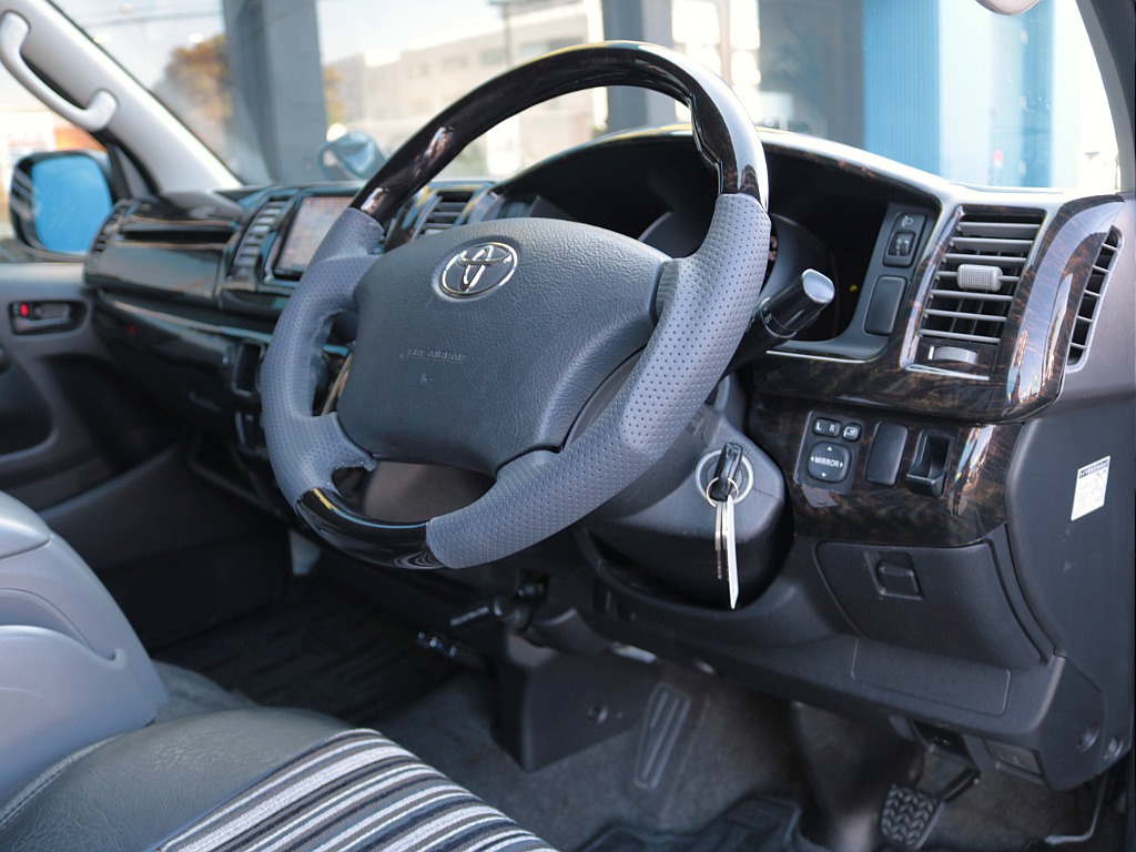 マホガニー黒木目のインテリアパネルセットが雰囲気を格上げします♪