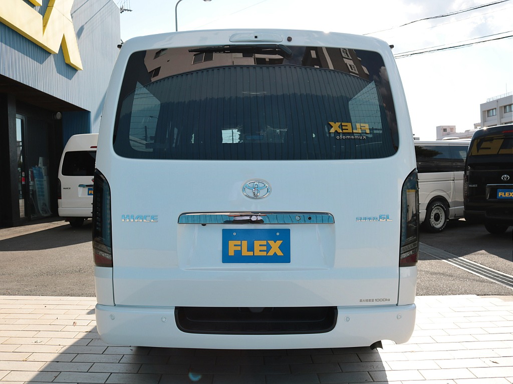 現車在庫中につき早めのご納車も可能です！お気軽に熊本店までお問い合わせ下さい！ＴＥＬ０９６－３８６－６０３９まで！ハイエース探しは在庫豊富なＦＬＥＸマデ！