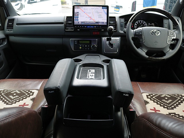 【販売開始】ハイエース熊本店カスタム試乗車！！人気のＦＬＥＸパーツを盛り沢山詰め込みました♪♪詳しい内容はハイエース熊本店までお問い合わせください♪カスタムの参考にもどうぞ！