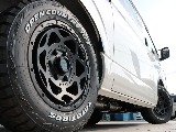 足元には新品ＦＬＥＸネクサストレイル１６インチアルミホイール＆ＴＯＹＯオープンカントリーＲＴを装着！