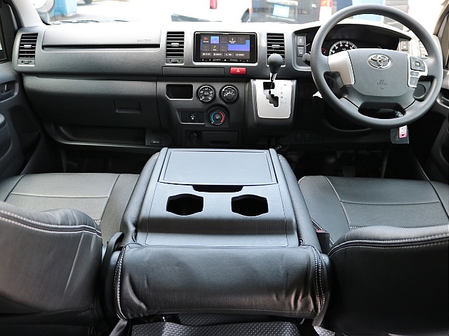 新車　ハイエースＶ　ＤＸ　ＧＬパッケージ　２０００ｃｃ　ナロー　ガソリン　２ＷＤ