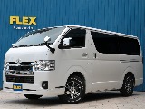 令和４年式！７型スーパーＧＬガソリン２ＷＤ入庫致しました！高年式の内外装程度も良好な１台！全国販売も大歓迎です！ライトなカスタムでおもとめやすくご提供♪