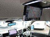 アルパイン１２．８インチ大型フリップダウンモニター付き♪長時間のドライブもこれで退屈しませんね♪