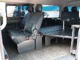 ＦＬＥＸオリジナルシートアレンジＶｅｒ１．５内装！スライドドアを開けばそこにも広い空間が！乗り降りもし易いですね♪