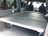 ＦＬＥＸベッドキット付き！大人でも楽に横になれます！車中泊もできちゃいますね♪使い方が広がる人気のカスタムです！
