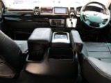 令和２年式　ハイエース　ワゴン　ＧＬ　２７００ｃｃ　ガソリン　２ＷＤ　シートアレンジＲ１　走行５２，１００ｋｍ　フルカスタム済みの一台！