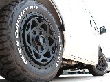 足元にはＦＬＥＸネクサストレイルＮＴ－１　１６インチアルミホイール＆ＴＯＹＯオープンカントリーＲＴを装着！