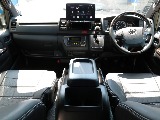 令和６年式　７型　ハイエースバン　スーパーＧＬ　ダークプライムⅡ　５人乗り　２８００ｃｃ　ディーゼル　２ＷＤ　走行１４，８７０ｋｍ　スライドドア小窓付き　寒冷地仕様