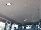 天井のＬＥＤカーゴライトが車内をオシャレに演出します♪