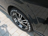 ローダウンルックにも効果的なＦＬＥＸオーバーフェンダーも装着済み！