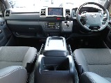 令和６年式　ハイエースＶ　スーパーＧＬ　特別仕様車「ダークプライムⅡ」　２８００ｃｃ　ディーゼル　２ＷＤ　両側パワースライドドア付き　走行３２，０００ｋｍ