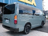 登録済み未使用車　ハイエースＶ　スーパーＧＬ　アースカラーパッケージ「カーキ」　２０００ｃｃ　ガソリン２ＷＤ　両側パワースライドドア付き　寒冷地仕様　新品パーツでカスタムしました！
