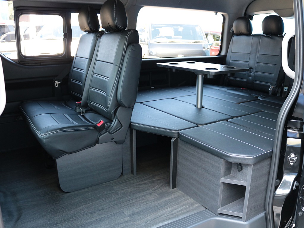 ＦＬＥＸオリジナルシートアレンジfamiliar(ファミリア)内装です！フローリング施工でお手入れ楽チン♪見栄えも良し♪