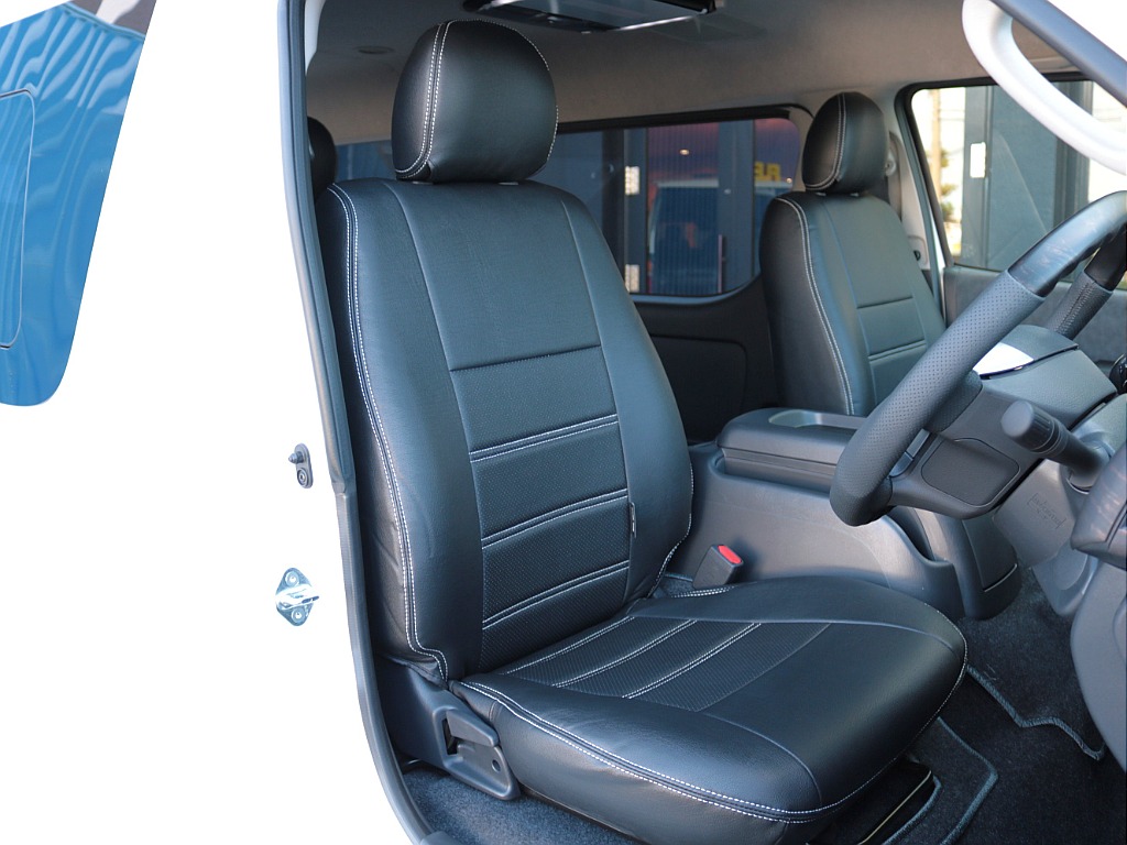 ブラックレザー調シートカバー！シートカバー付きでお手入れも楽になりますよ♪