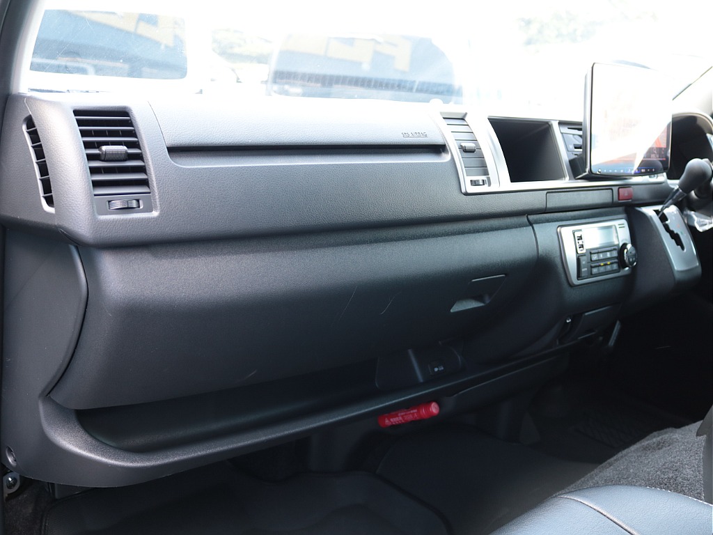 トヨタ ハイエース ワゴン2.7GLロング ミドルルーフ シートアレンジＮＥＷＡＳ(ニューアス) 熊本県の詳細画像 その11