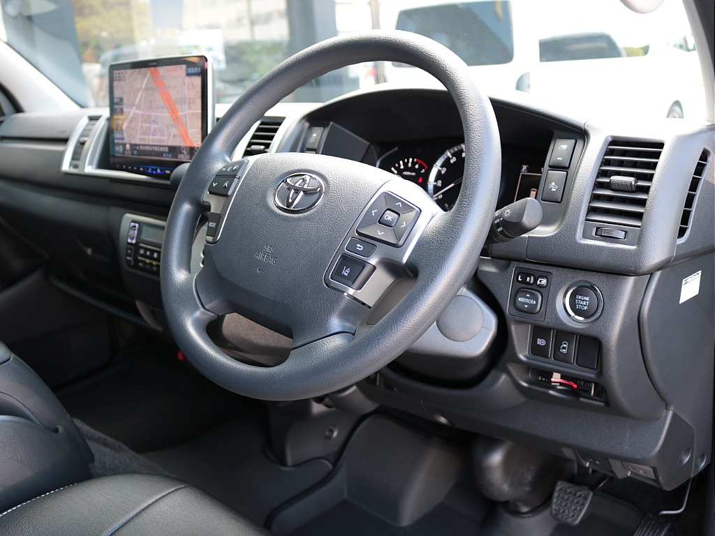 プッシュスタート＆スマートキー！パワースライドドア！ステアリングスイッチも完備！