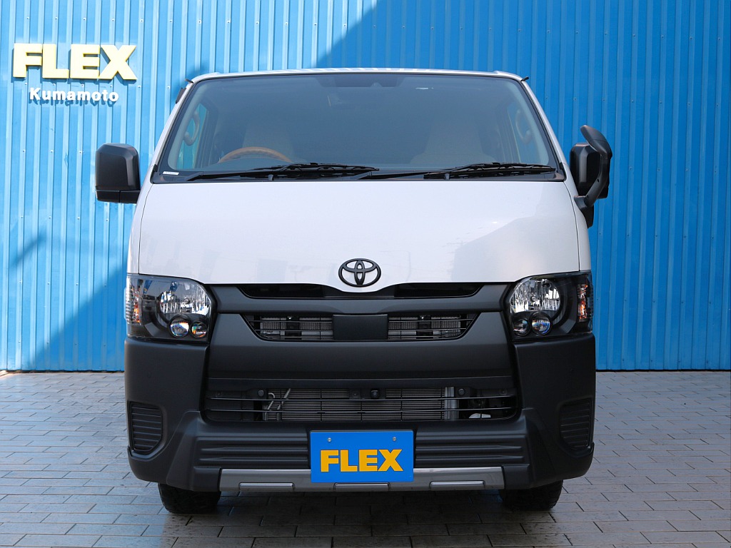 何かと多忙な日常や楽しい休日も、どちらも快適に過ごせる「Wood Village」キャンピングカーショーなどでも注目度の高い１台です！