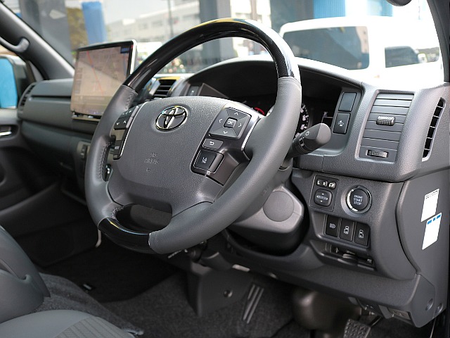 ダークプライム「S」特別装備　カーボン調コンビハンドル！各所カーボン調加飾＆ダークシルバー加飾！