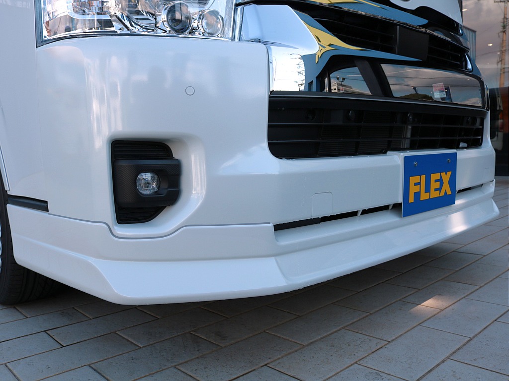 新品ＦＬＥＸフロントスポイラー！！フェイス周りが引き締まりますね♪