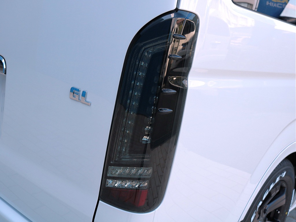 ＦＬＥＸプレステージＬＥＤテールランプを装着しました！