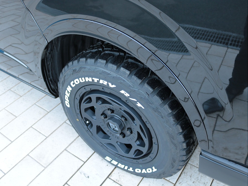 ＦＬＥＸオーバーフェンダーも装着済み！足元の印象がが引き締まりますね♪